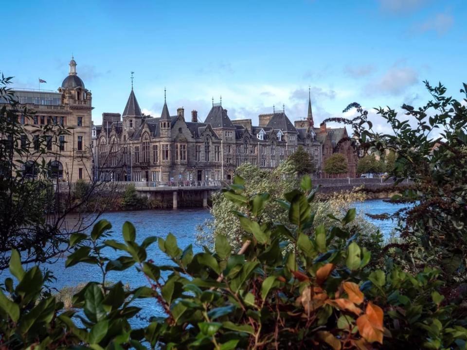 The Chimneys Bed and Breakfast Perth Buitenkant foto